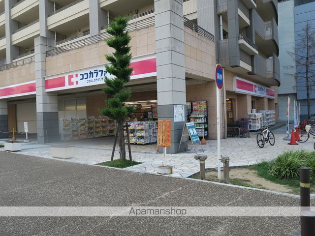 ドラックストア　ココカラファイン南海岸和田（ドラッグストア）まで89m