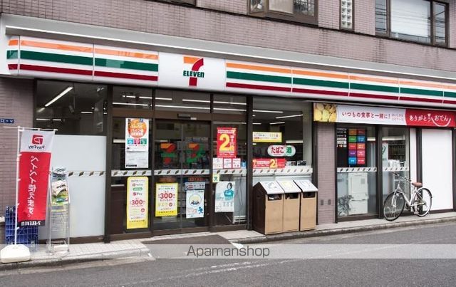 コンビニ　セブンイレブン（コンビニ）まで221m