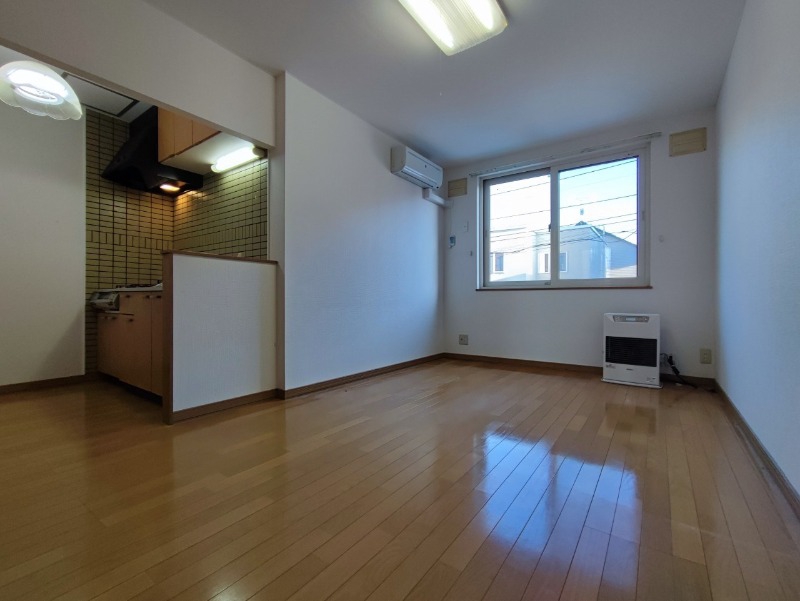 居室・リビング　広くてキレイなお部屋が広がっていて、充実した生活が送れそう。