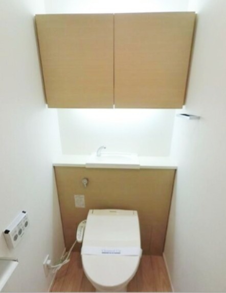 トイレ　※同仕様写真含む