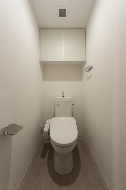 トイレ　※写真は同タイプ住戸です。
