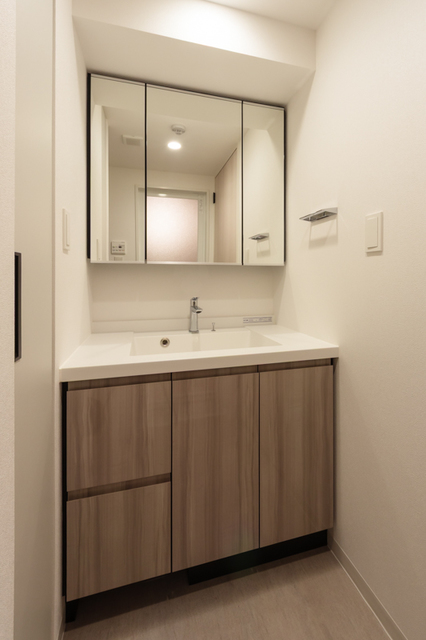 洗面設備　※写真は同タイプ住戸です。