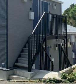 ブルーライン 上大岡駅 徒歩18分 3階建 築7年の外観写真