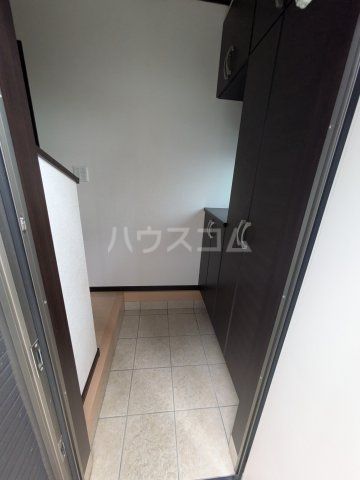 コモハナ・ヒキナの玄関写真