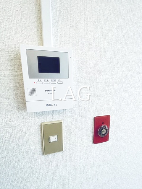 セキュリティ　モニター付きインターホンになります。