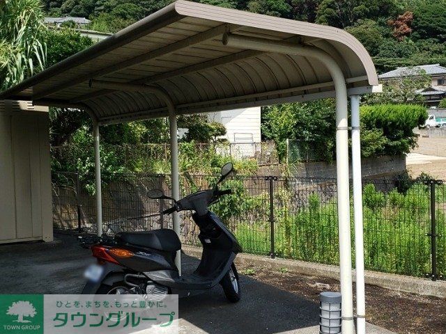その他　「同タイプの部屋の写真です」「現況優先」