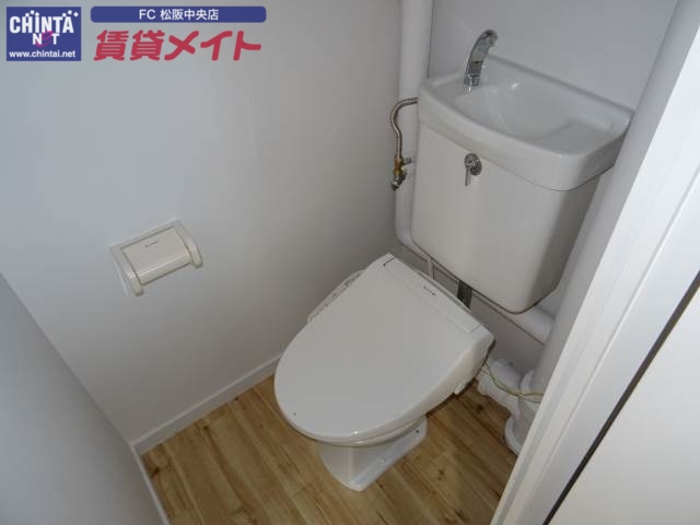 トイレ　別部屋画像参考