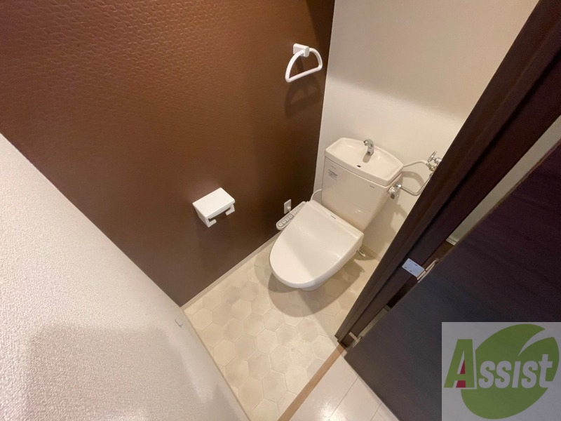 トイレ　トイレです。ウォシュレット付を探している方、おすすめです。
