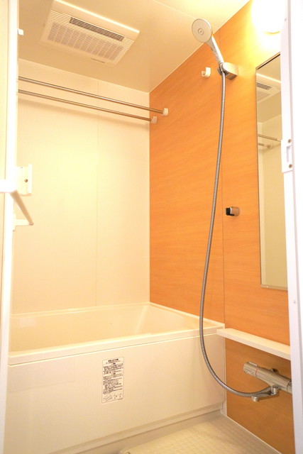 バス・シャワールーム　※写真は同タイプ住戸です。