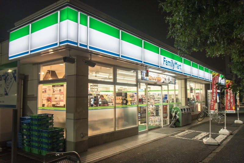 コンビニ　ファミリーマート上鷺宮二丁目店（コンビニ）まで480m