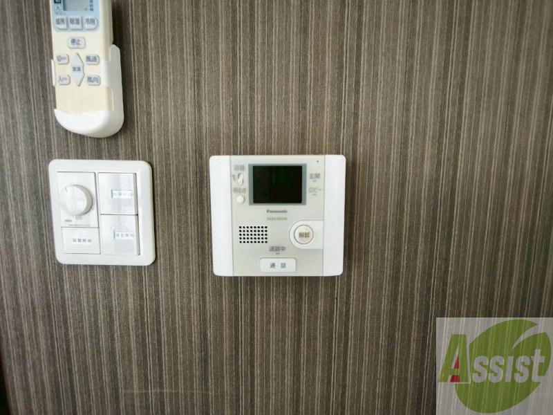 セキュリティ　ＴＶモニター付インターホンです。来客者の顔が見えるので安心！