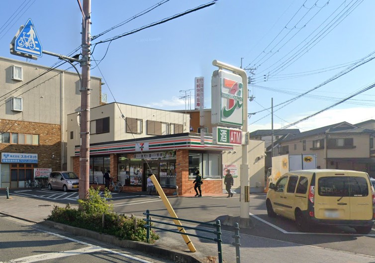 コンビニ　セブンイレブン 尼崎食満7丁目店（コンビニ）まで99m