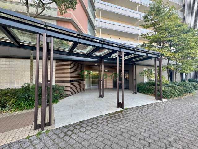 エントランス　河田町ガーデン３