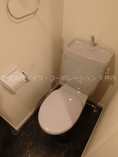 トイレ　他号室参考写真となります。