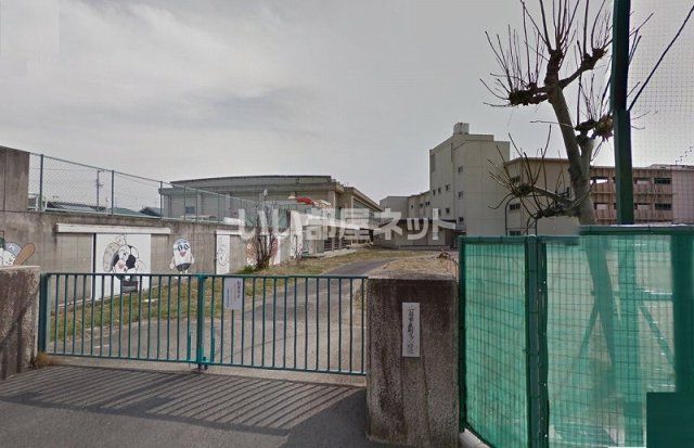 小学校　江南市立布袋小学校（小学校）まで792m