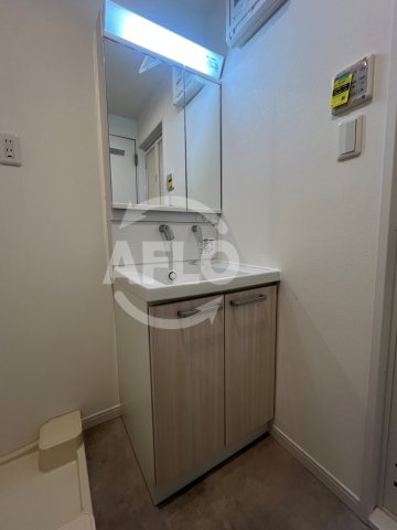 洗面設備　エスグランデ中崎町　独立洗面台