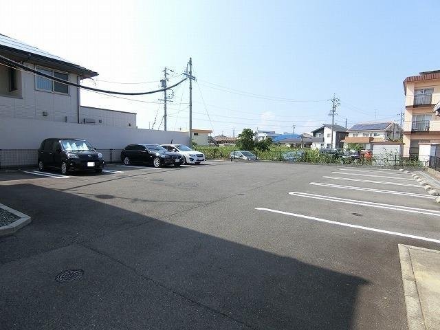 駐車場　駐車場完備です