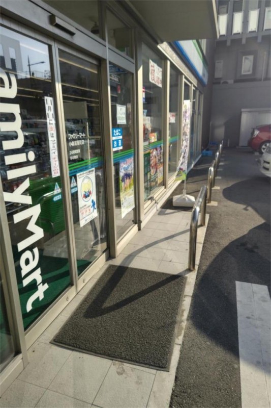 コンビニ　ファミリーマート 小倉紺屋町店（コンビニ）まで146m