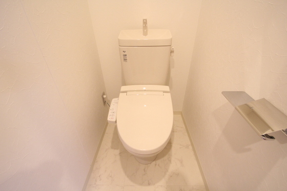 トイレ　※別部屋の写真です