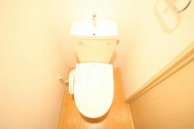 トイレ　トイレもきれいです