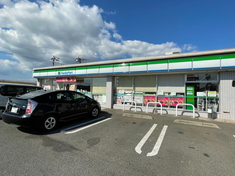 コンビニ　ファミリーマート　倉敷鶴新田店（コンビニ）まで513m