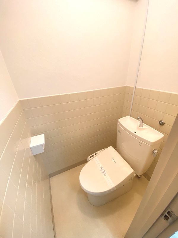 メゾン陣屋行徳のトイレ写真