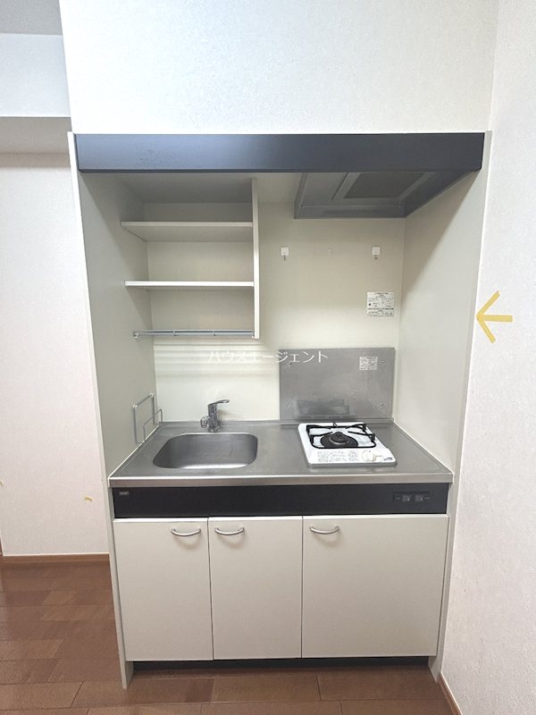 キッチン　ちょっぴり広めのキッチンです。