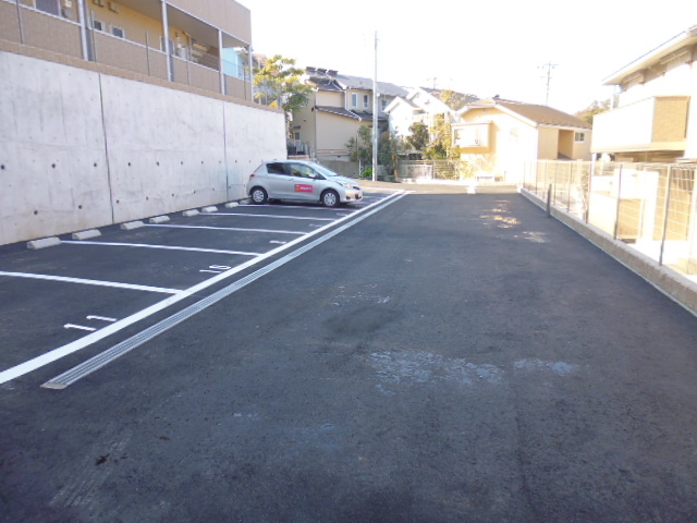 駐車場　敷地内駐車場（要空き確認）