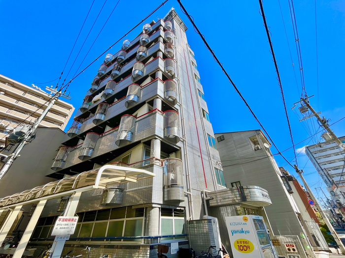 ロータリーマンション布施北の外観写真