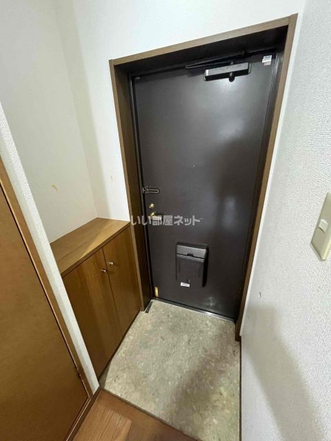 ブルーラグーンの玄関写真