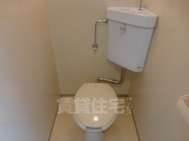 ＪＲ阪和線 堺市駅 徒歩7分 4階建 築31年のトイレ写真