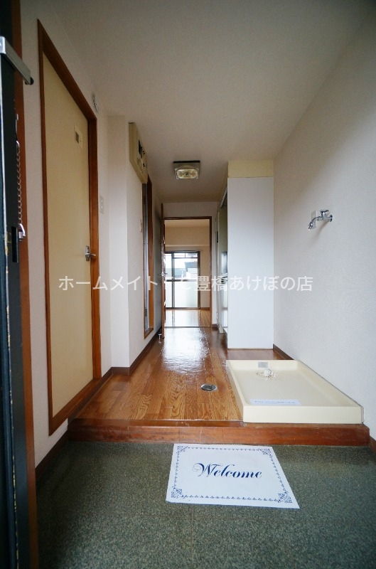 玄関　同型別部屋写真