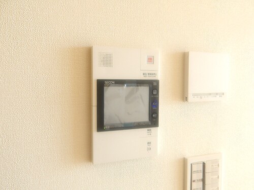 セキュリティ　ＴＶモニターインターホン　※同タイプ別部屋