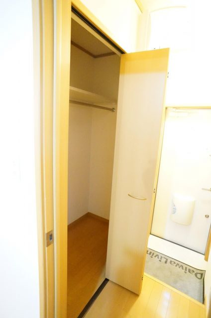 その他設備　玄関収納は大容量！
