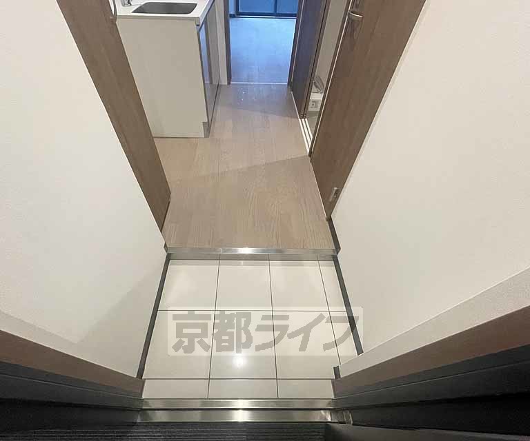 玄関　玄関収納あり