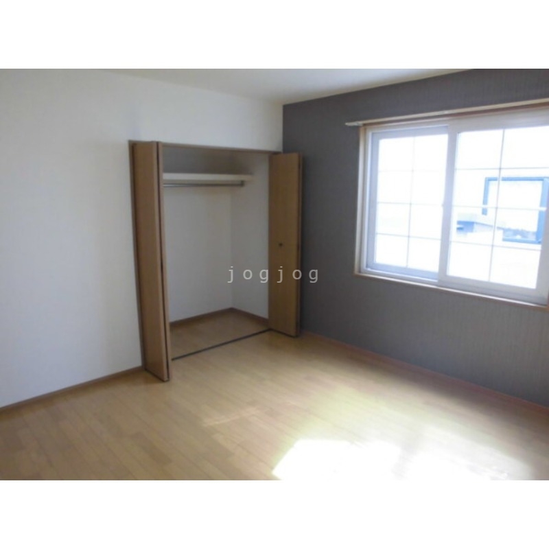 その他部屋・スペース　日当たりの良い明るいお部屋です。