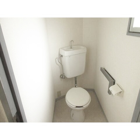 R+A SQUAREのトイレ写真