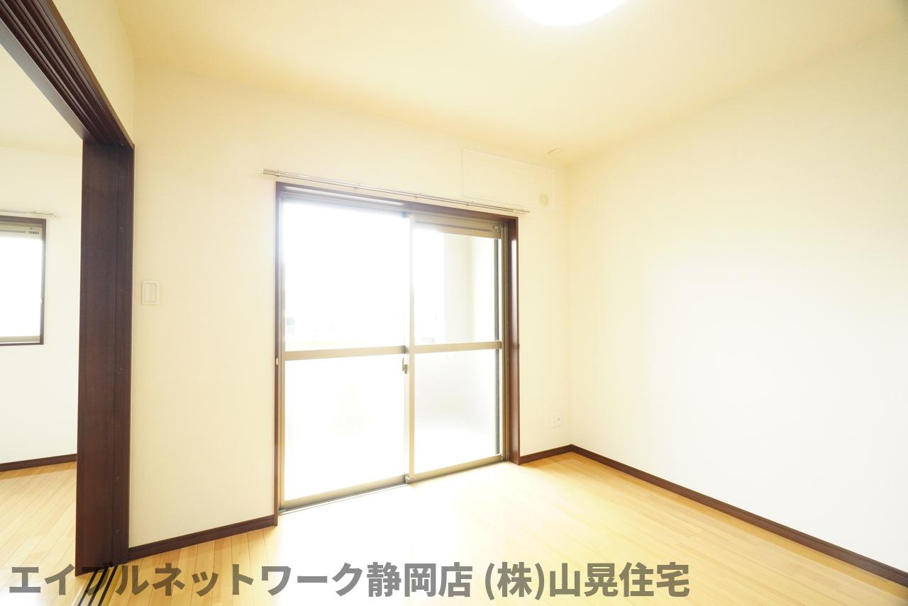 ＪＲ東海道本線 静岡駅 徒歩21分 5階建 築15年の内装写真