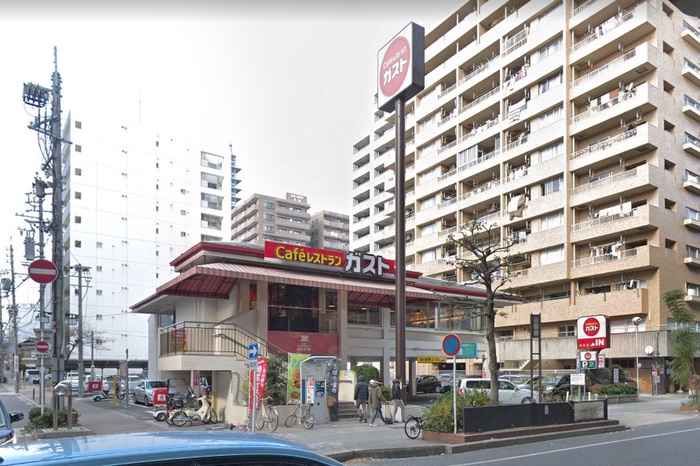 飲食店　ガスト高岳店（飲食店）まで41m