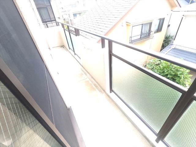 阪急神戸線 岡本駅 徒歩8分 3階建 築32年の内装写真