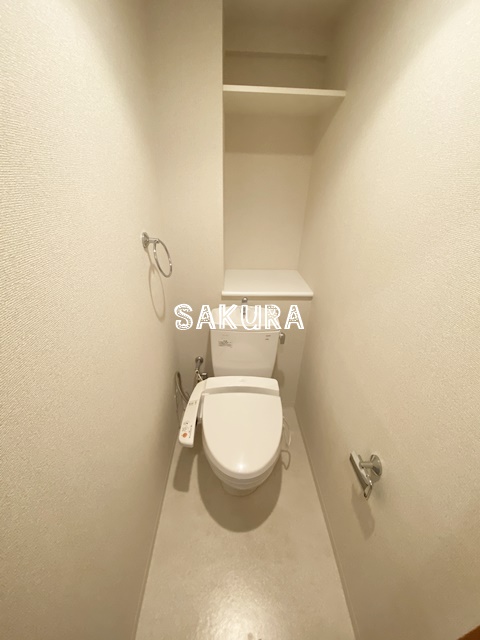 トイレ　落ち着いた色調のトイレです♪