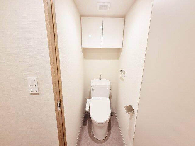 都営浅草線 蔵前駅 徒歩5分 14階建 築6年のトイレ写真