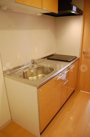 セレニテ新大阪弐番館のキッチン写真