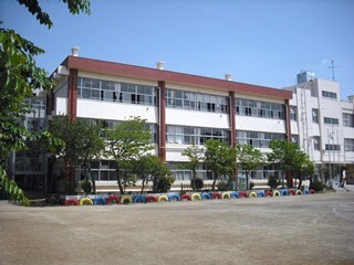 小学校　朝霞市立朝霞第三小学校（小学校）まで755m