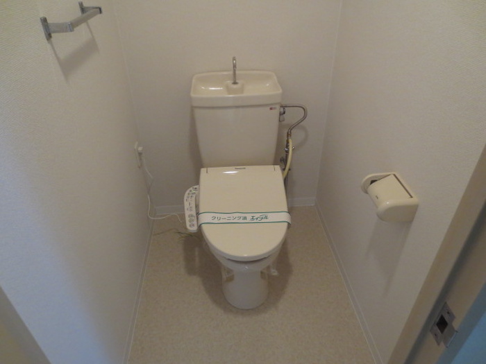 ウィステリア安倉のトイレ写真