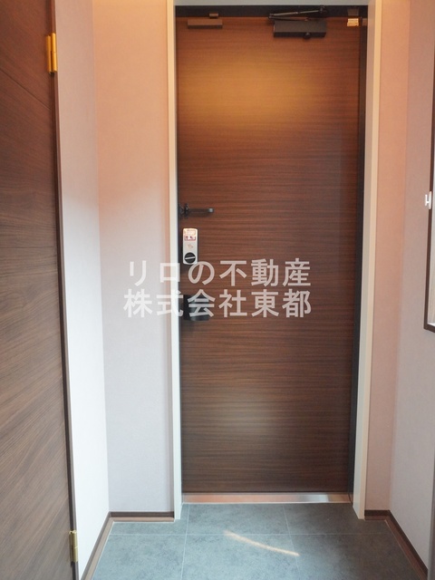 玄関　すっきりシンプルな玄関スペースです！