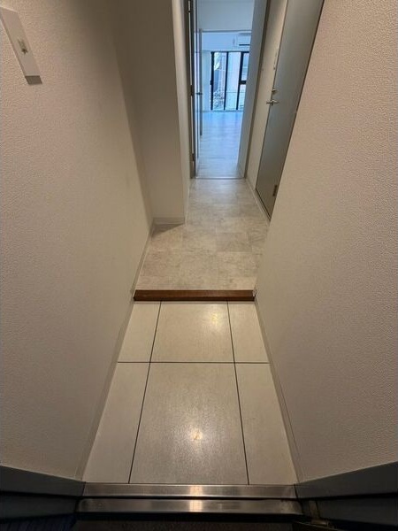 天神ビルの玄関写真