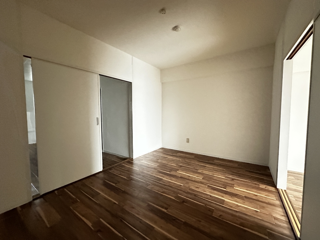 芦田マンションの居間写真