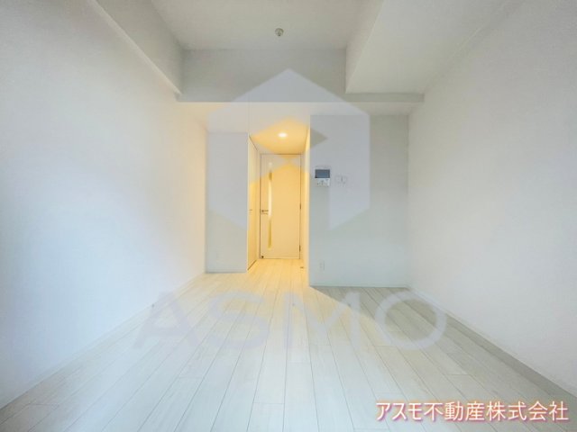 エスリードレジデンス大阪福島の居間写真