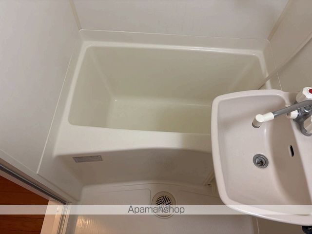レオパレスアゼリアの風呂写真